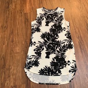 Floral sleeveless dress